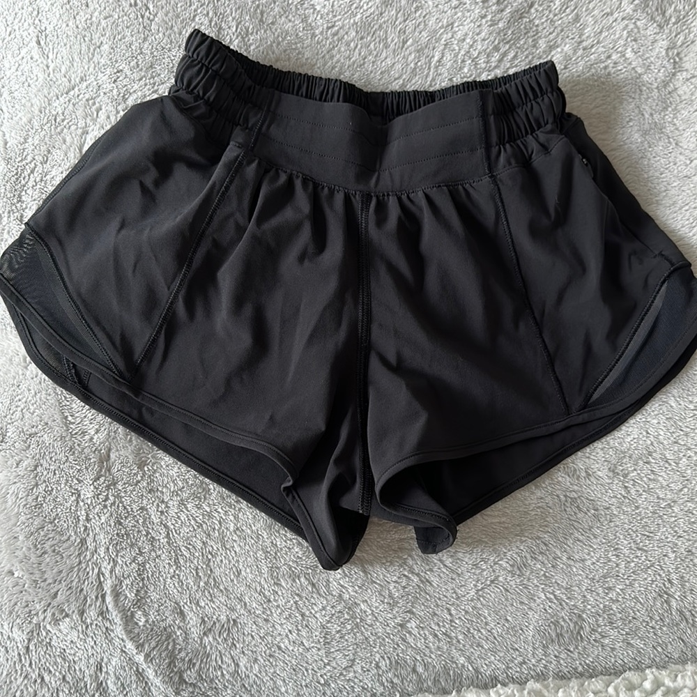 Lululemon Hotty hot shorts